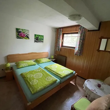 Apartma Fonda *