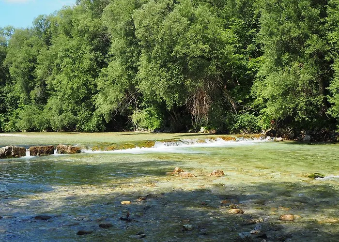 Apartma Fonda Apartment *